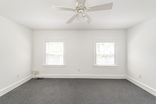 Photo - 146 Sussex St