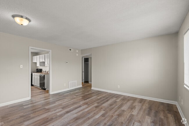 2BR, 1BA - 885 SF - Living Room