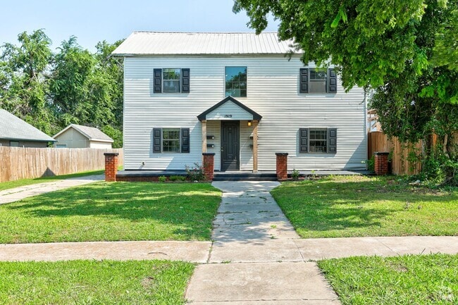 Building Photo - 1919 NW 11th St Rental