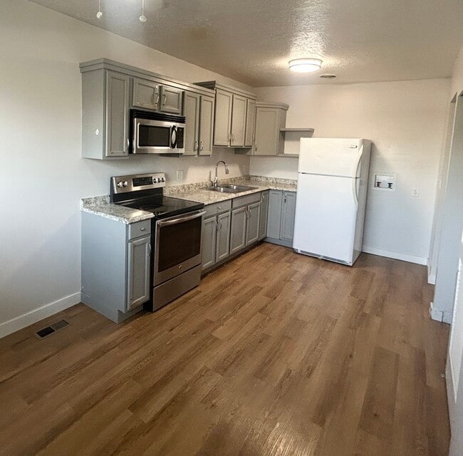 Photo - Ivy Circle Apartment