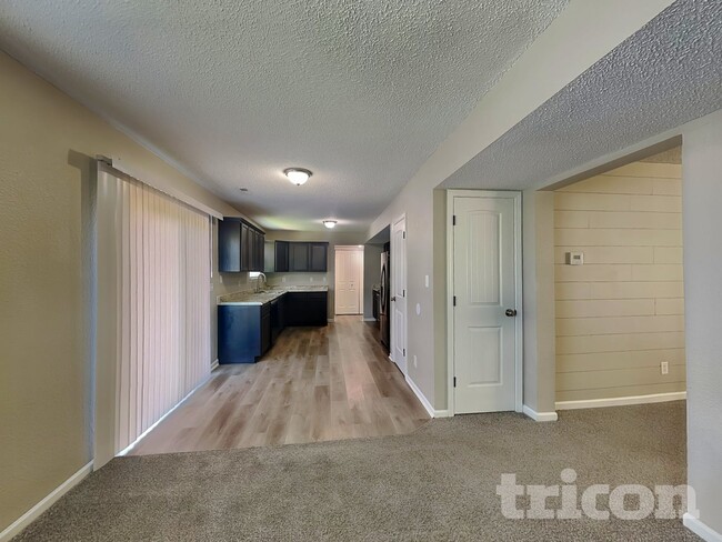 Photo - 1582 Tulip Ct