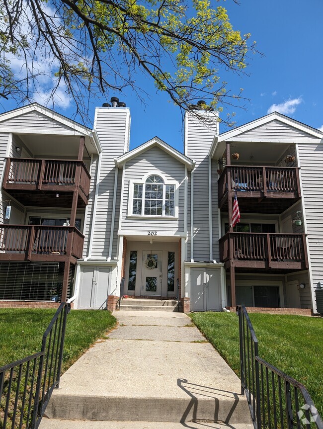 Building Photo - 202 Spring Maiden Ct Rental