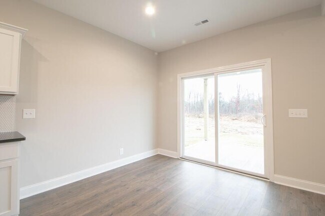 Photo - 2114 Ireland Wy