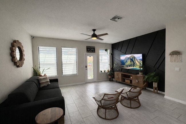 Photo - 2394 Post St