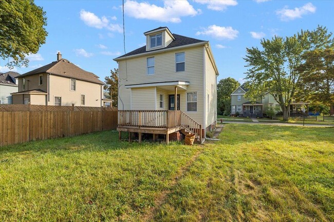 Photo - 3473 Townsend St