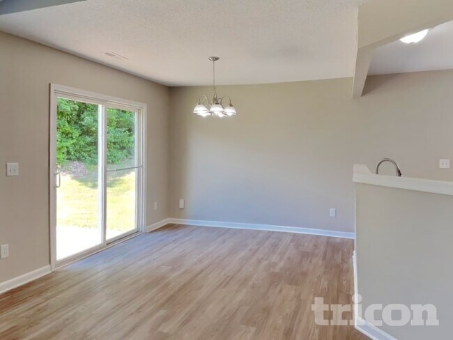 Photo - 3120 Riverbrooke Dr