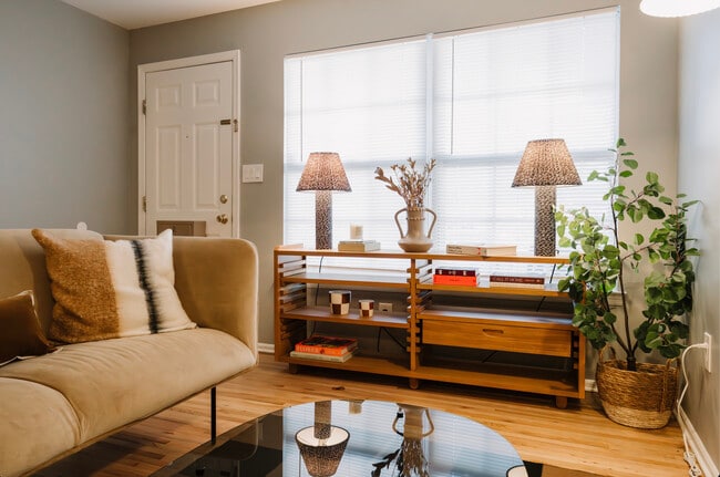 Photo - Whiton Hills