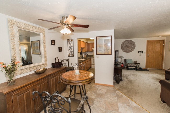 Photo - Roland Lane Apartments