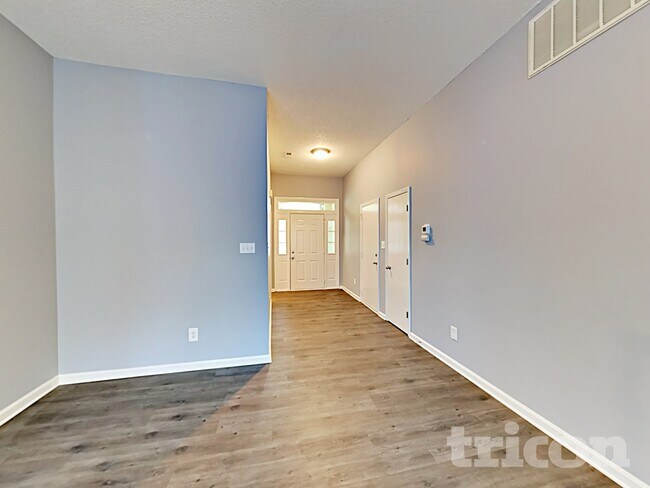 Photo - 10334 Creswell Ct