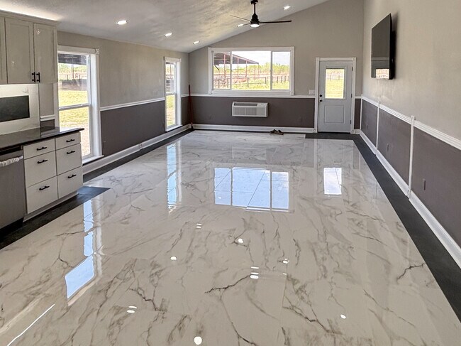 Photo - 465 County Road 180