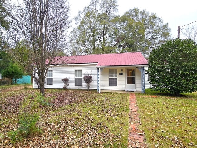 Building Photo - Rent Includes ALL utilities, yard maintenance and Wifi Unit 3891 Frasier St- 1