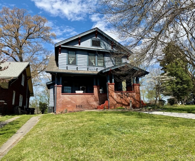 Photo - 319 E Scott Ave Unit 319-3