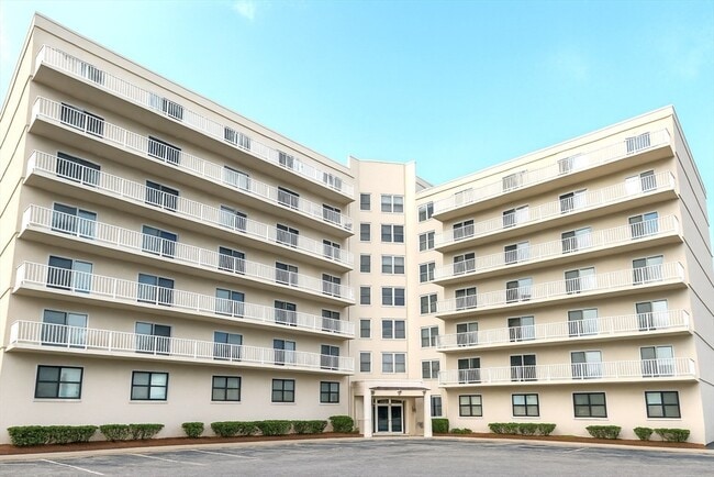 Building Photo - 133 Commander Shea Blvd Unit 502