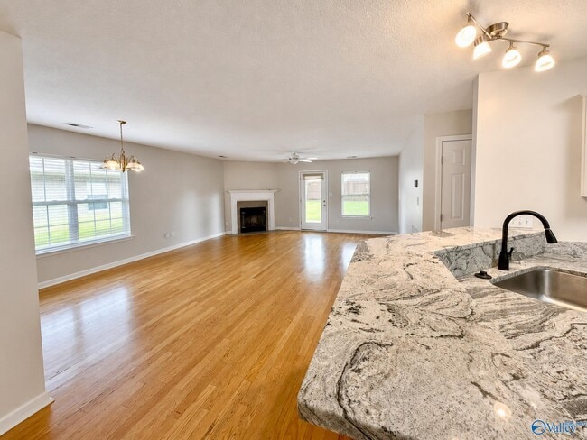 Photo - 115 Bremerton Dr SW