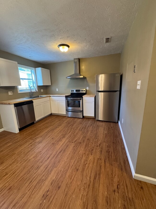 Building Photo - 1424 Tangora Ln