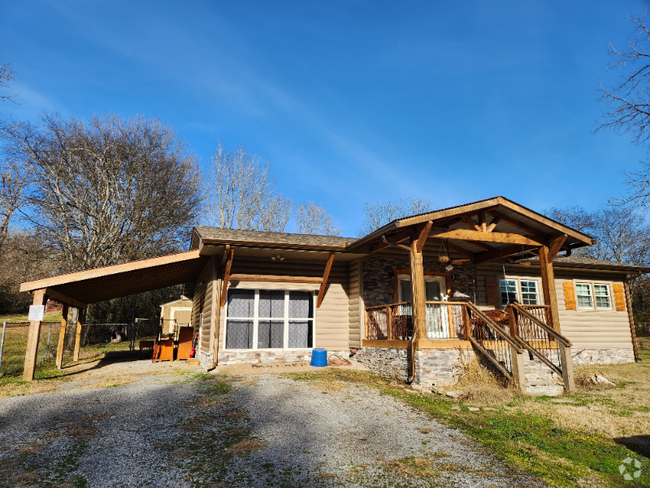 Building Photo - 6126 Lickton Pike Rental