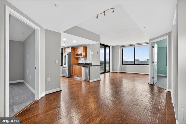 Photo - 2451 Midtown Ave Unit 603