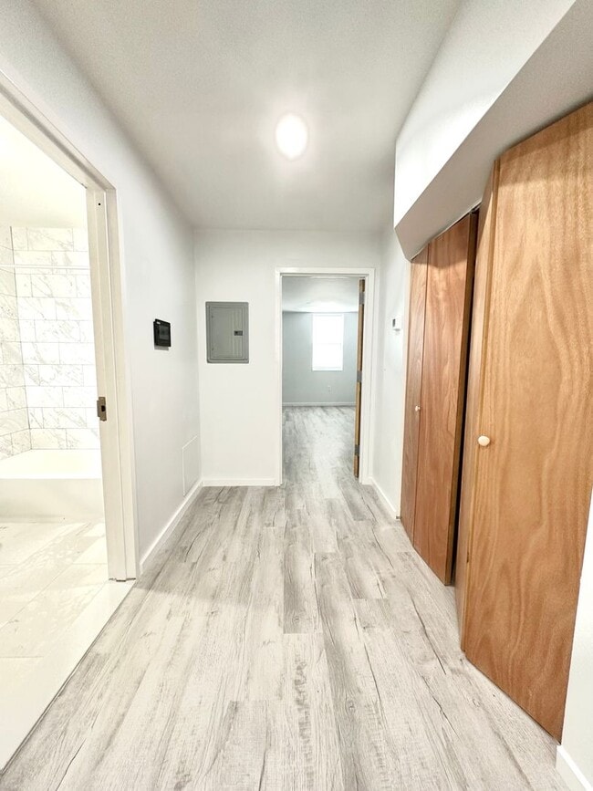 Photo - 1721 Mifflin St Unit 3