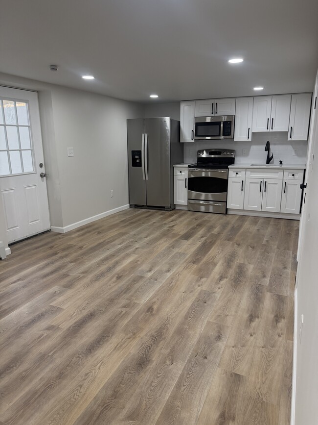 Photo - 258 Claywood Dr