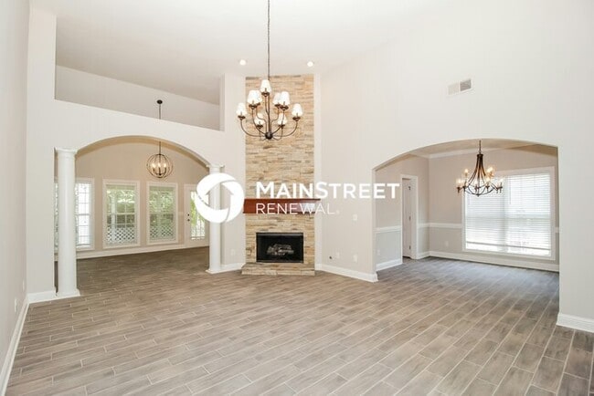 Photo - 3 Bedroom Pet-Friendly Home in Dallas, GA with Main Street Renewal