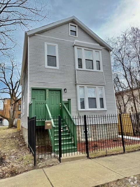 Building Photo - 5125 S Carpenter St Rental