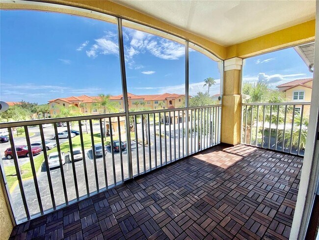 5467 Vineland Rd Unit 6301