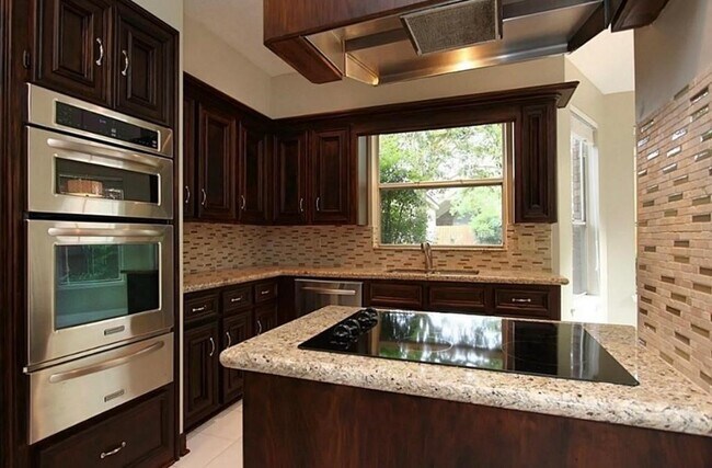Photo - 23035 Lanham Dr