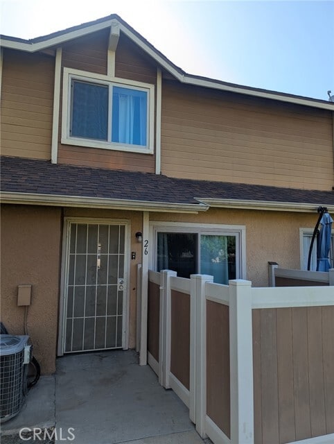 Building Photo - 1460 Kendall Dr Unit 26