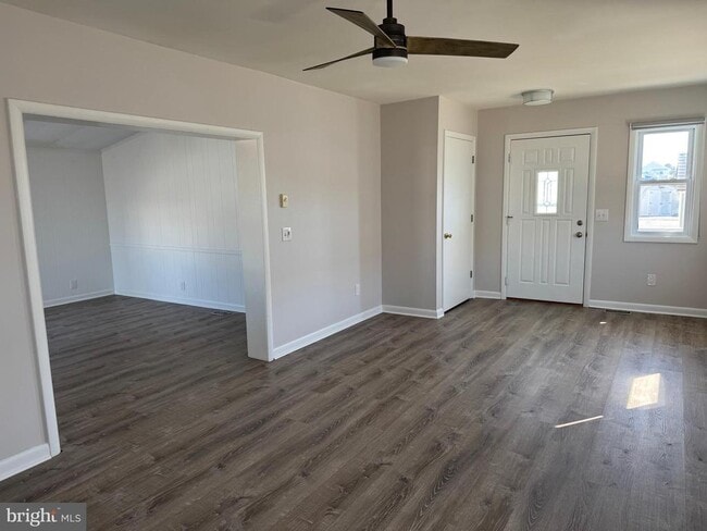 Photo - 36991 Laws Point Rd