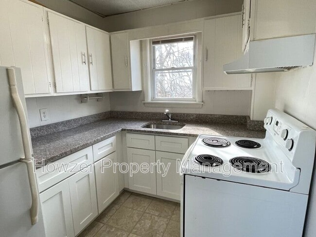 Building Photo - 85-87-87 Myrtle St Unit 3 Rental