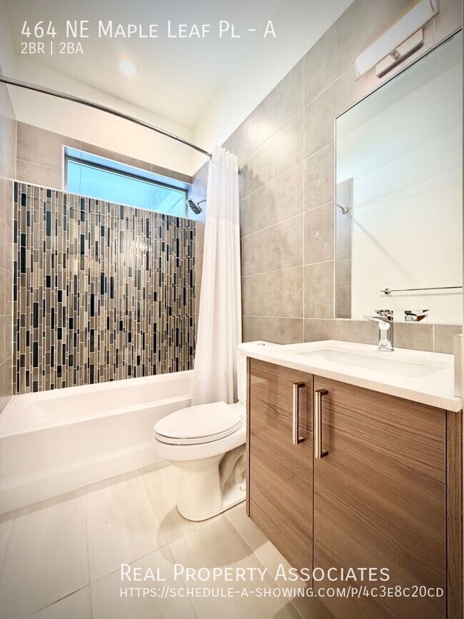 464 NE Maple Leaf Pl