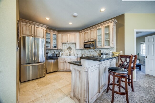 290 Tanglewood Cir Unidad 5441/42