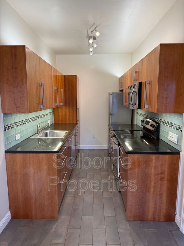 Photo - 507 Forest St