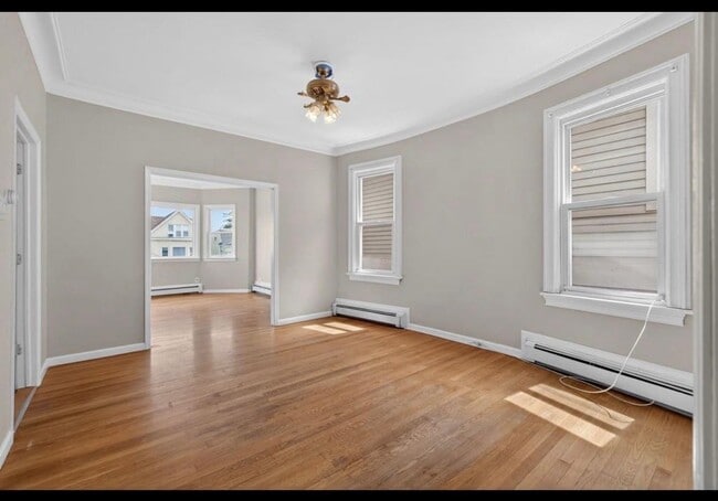 Photo - 14 W 30th St