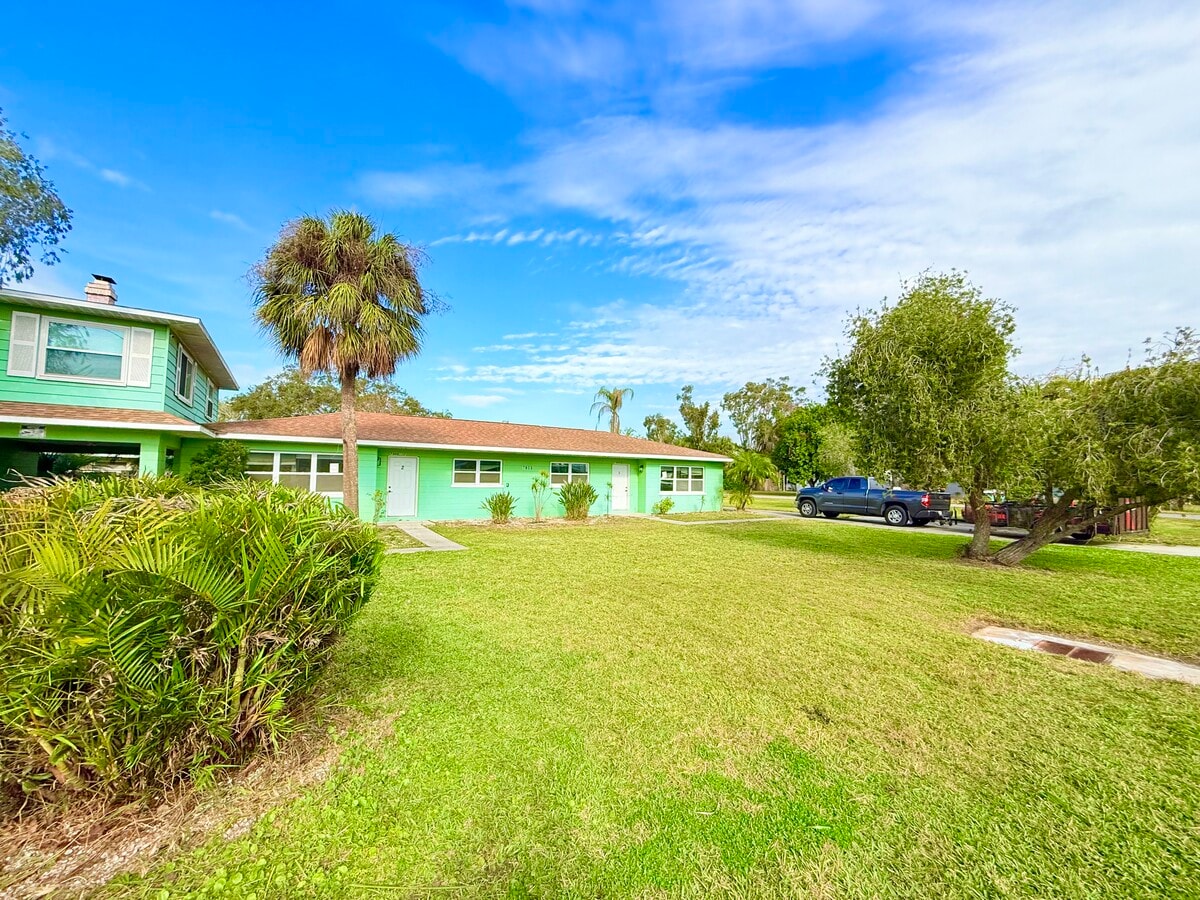 Photo - 7000 Hibiscus Ave S. Unidad 3