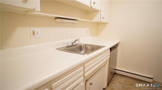 37 Ferris Ave Unit 2