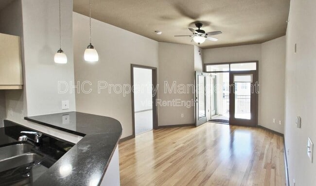 Photo - 390 17th St NW Unit 6062