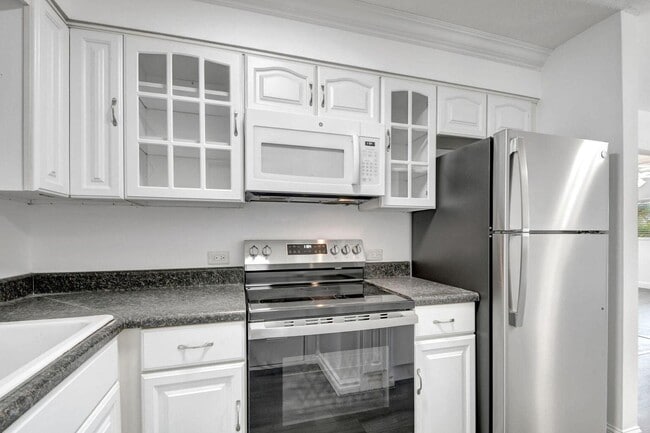 Photo - 510 Lake Shore Dr Unidad 20