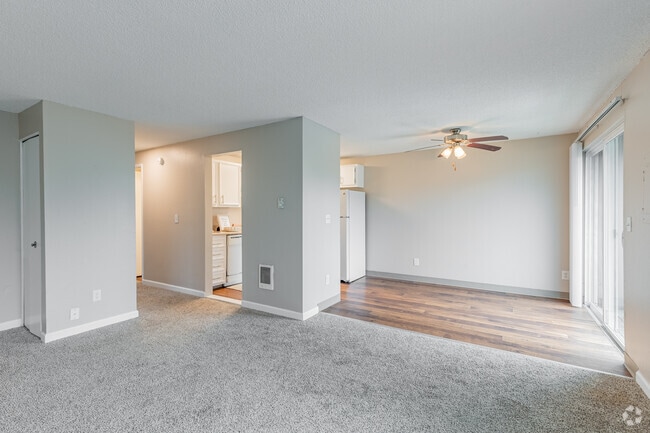 2BR, 1BA - 892SF - Living Room
