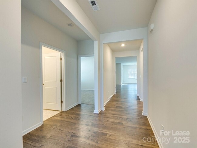 Photo - 3721 Stanley Crk Dr