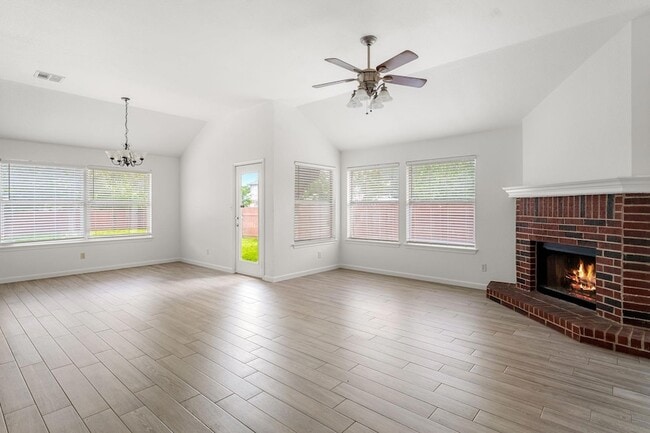 Photo - 5900 Taylorcrest Dr