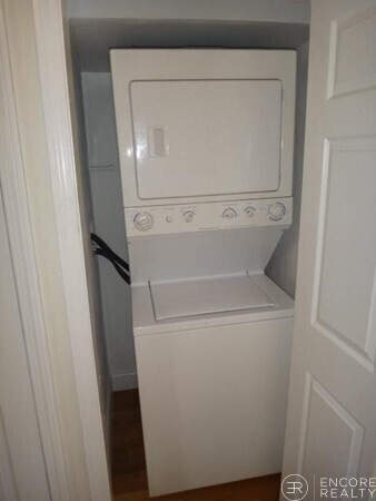 Photo - 147 Marcella St Unit 3