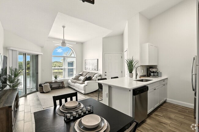 Building Photo - 2549 Grassy Point Dr Unit #307 Rental