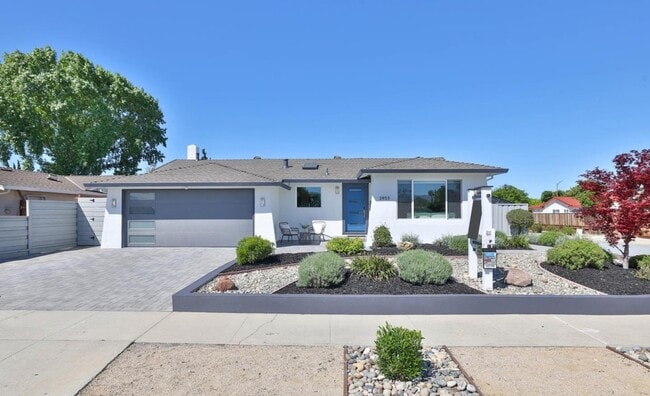 Building Photo - 5953 Shawcroft Dr