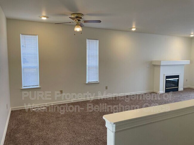 Photo - 3013 Pacific St