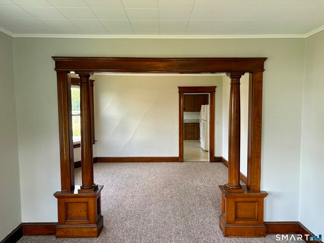 37 Hungerford Ave