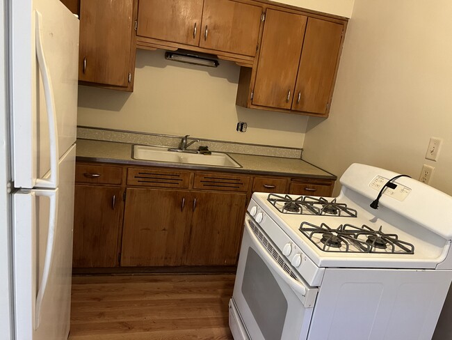 Photo - 2912 Charles St Unit A