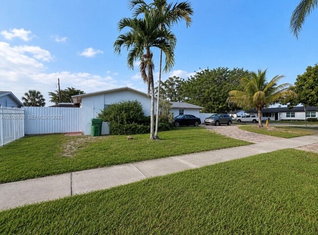 Building Photo - 12235 SW 40th St