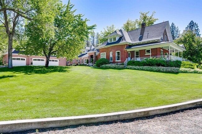 Photo - Historic Queen-Anne Style Home