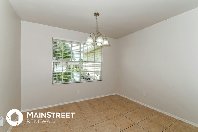 Photo - 1313 NE 12th Pl